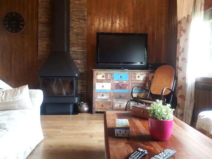 "La Cabaña" Acogedora Casa De Madera - Cardedeu