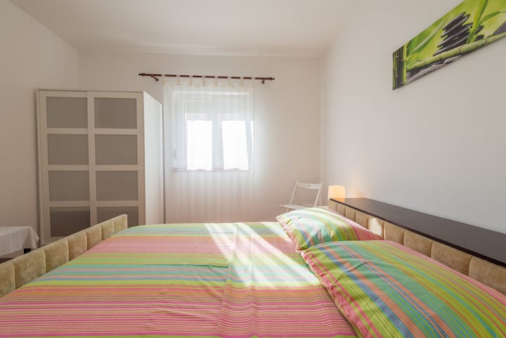 Dhomë gjumi 4