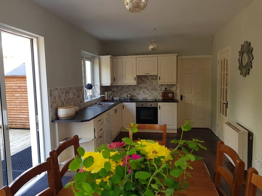 Kitchen/Dining area