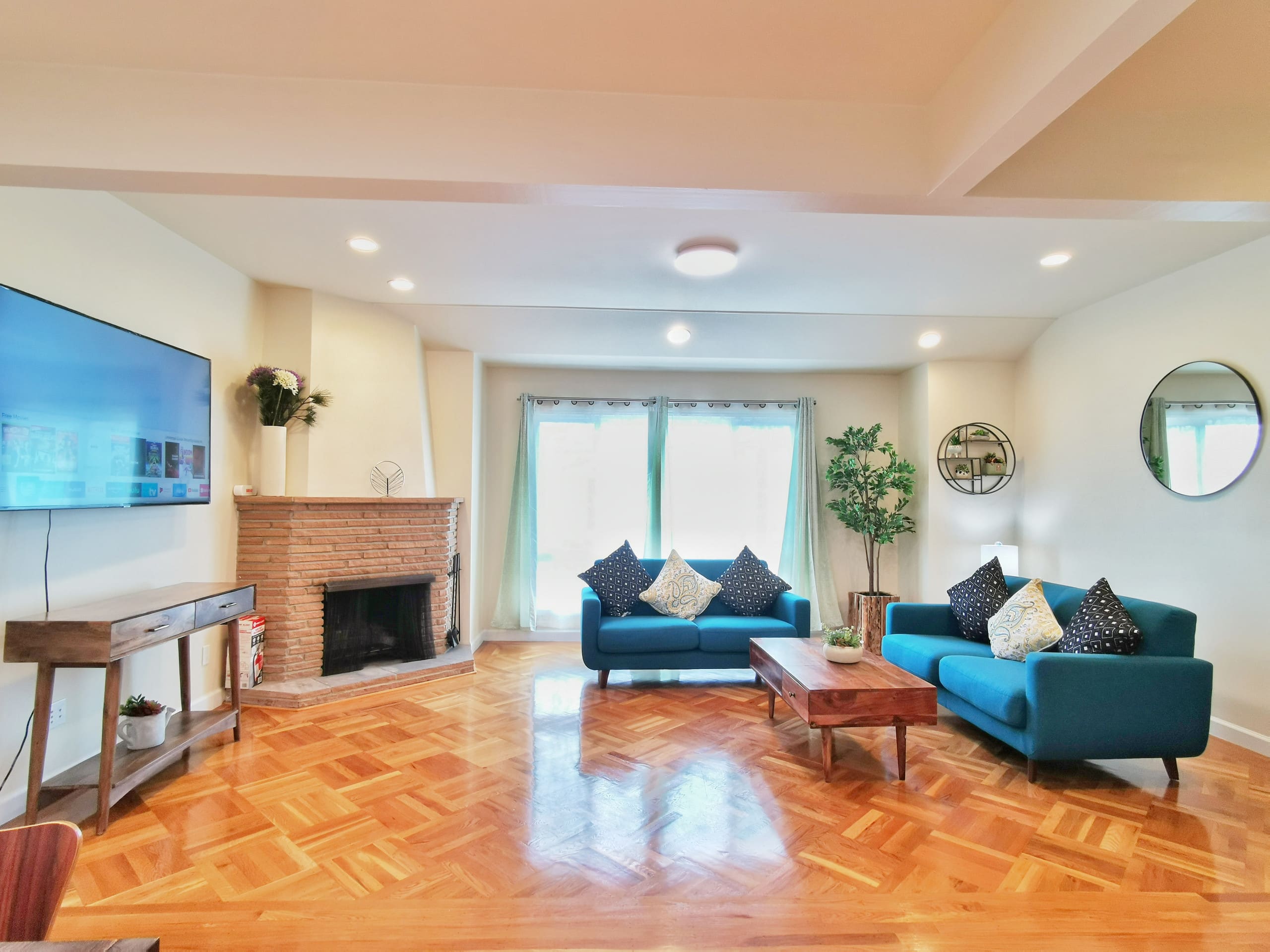 Townhouse in San Francisco · ★4.9 · 3 bedrooms · 3 beds · 3 baths - Image 4