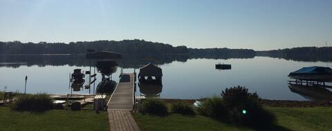 Charming cottage on Lake Chemung