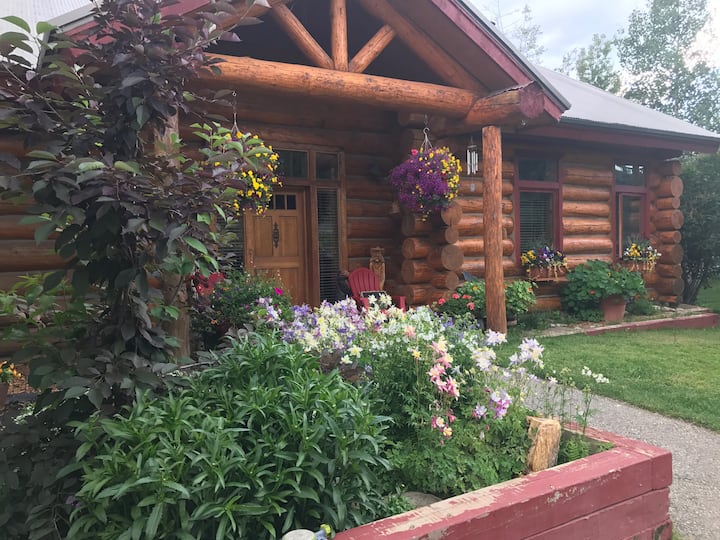 Log View Lodge Dog Friendlyunobstructed Views From Every Room Private Hot Tub - Breckenridge, CO