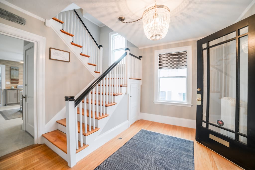 Newly renovated, 4-Bedroom house in the Center of Plymouth’s Historic Downtown Waterfront