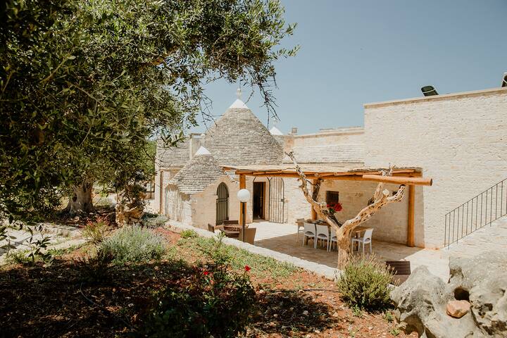 Antica tenuta dei trulli – by QualiTravel gallery image 3