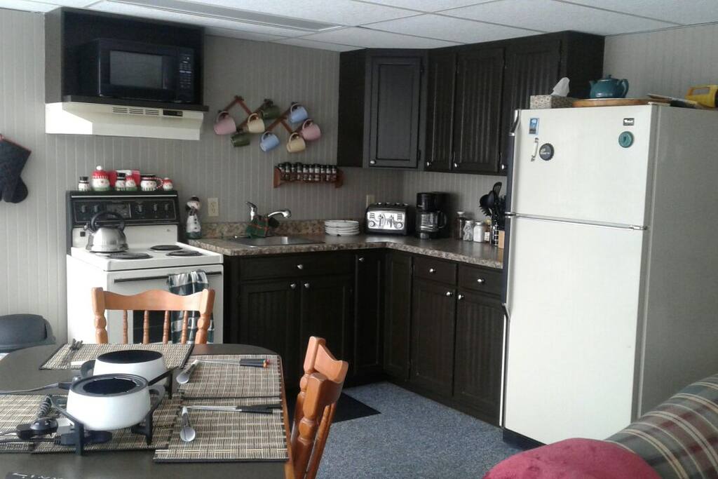 Fully equipped kitchen.