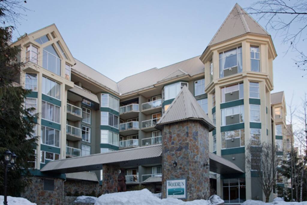 The Woodrun Lodge
