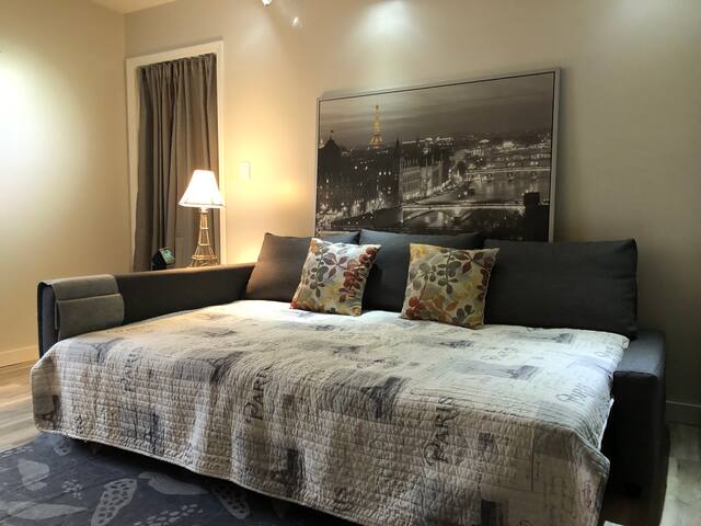 Airbnb Grandview Vacation Rentals Places To Stay Missouri