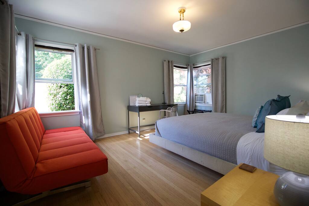 Spacious King Bedroom Entry View Couch converts to Full Bed