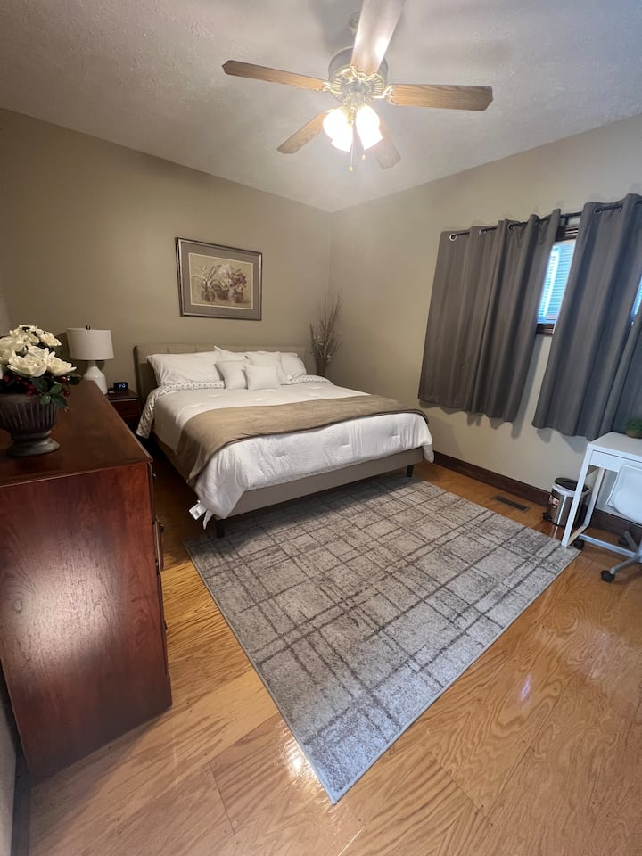 Clover Cottage close to UD Short & Extended Stays Houses for Rent in