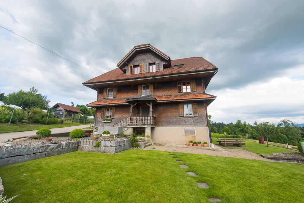 Unser 100- jähriges Bauernhaus
/ Our historic farmhouse