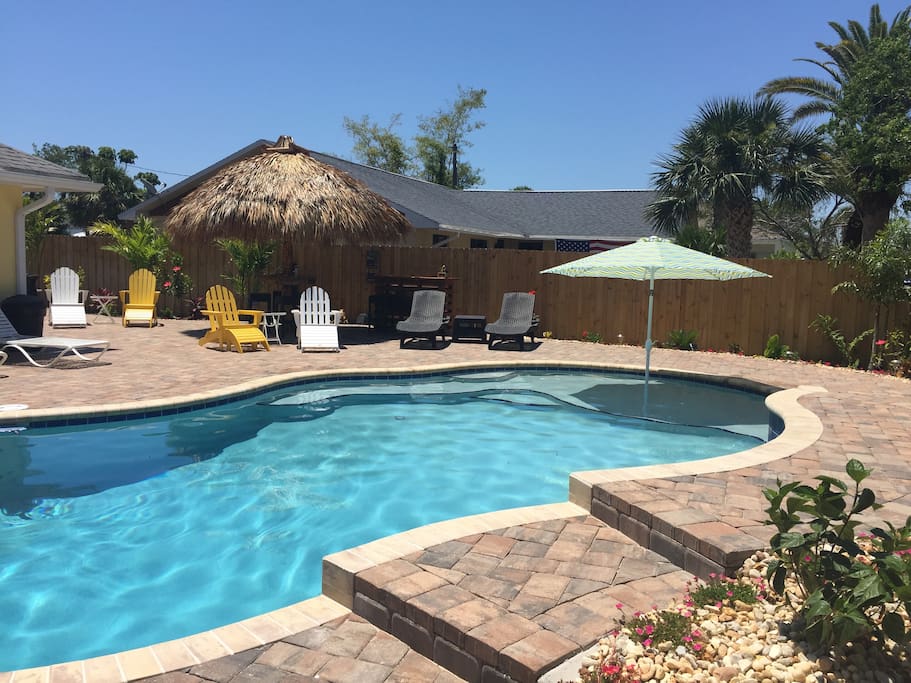 Tropical paradise w/heated pool