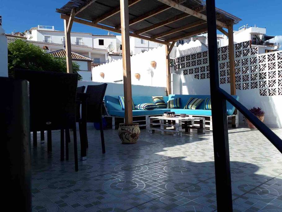 Roof Terrace,Fantastic views,Beautiful place to be with BBQ area toilet and shower and fridge to keep your drinks cool