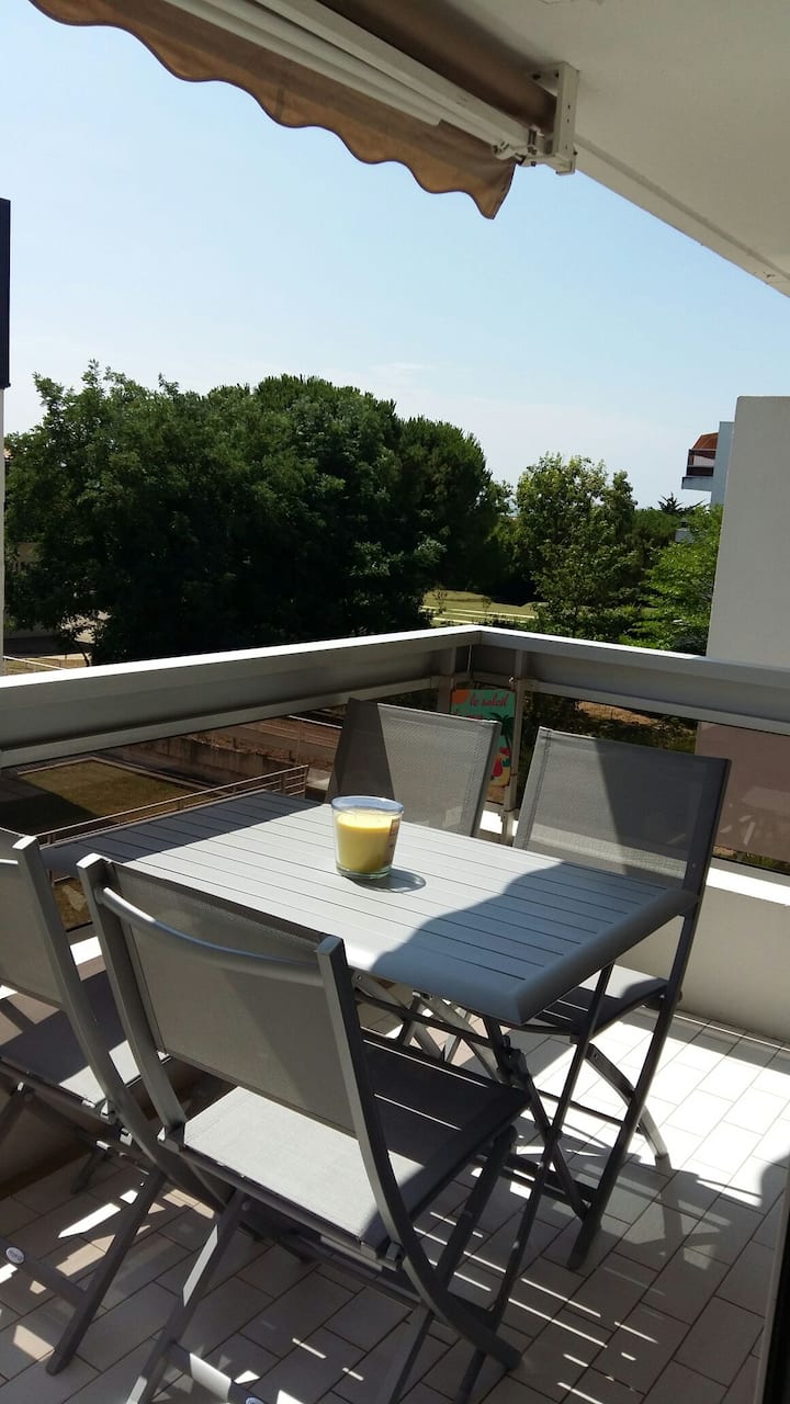 Mons T2 Avec Parking, Plage Et Marché à Pieds - Royan