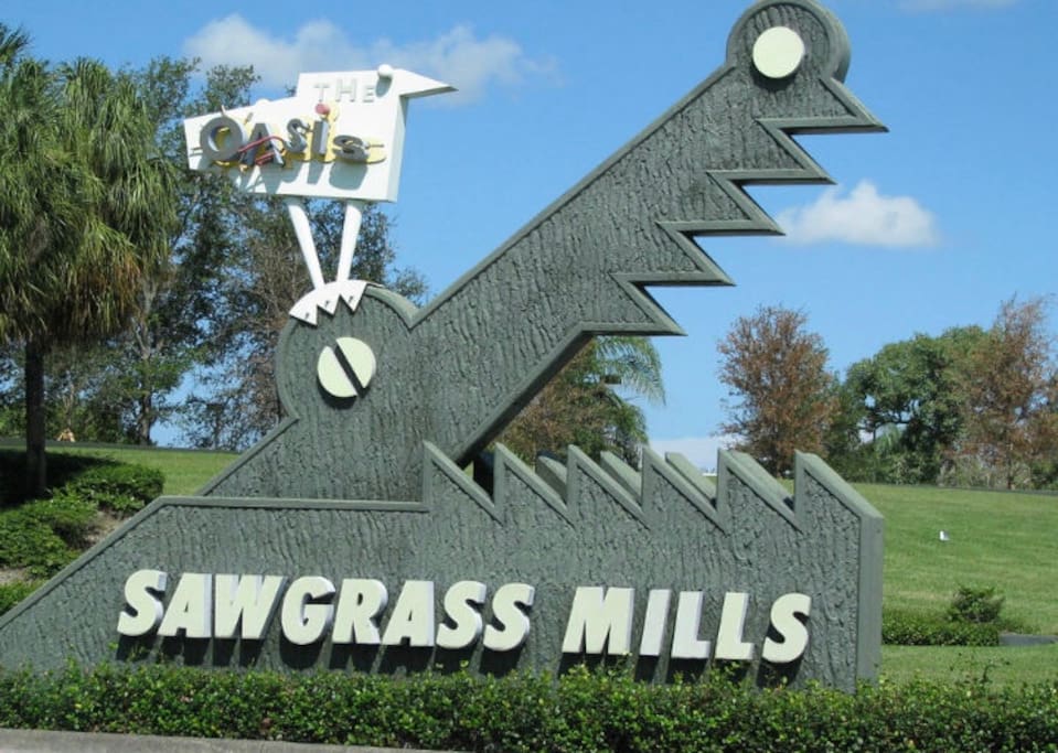 Walk to sawgrass mall and shop