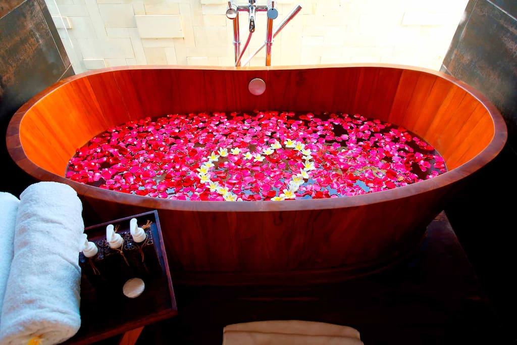 Beautiful Bathtub :)