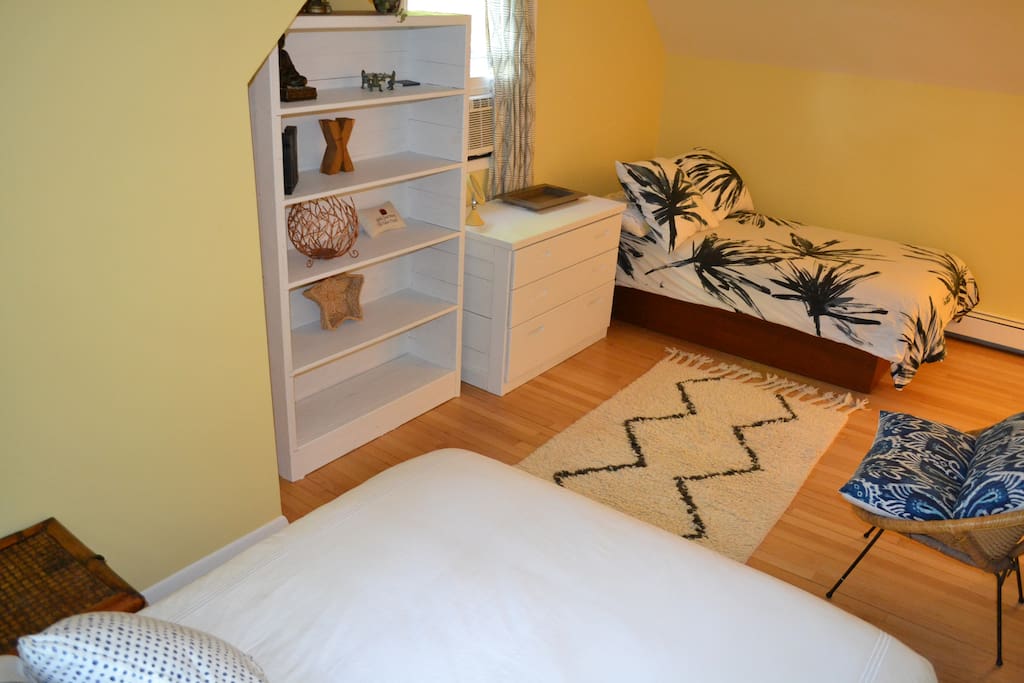 Shanti Oasis ~ Sunrise Room