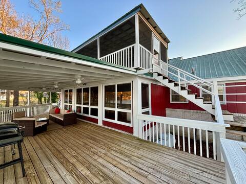 Families love Frank’s Lakehouse @ Sunset estates