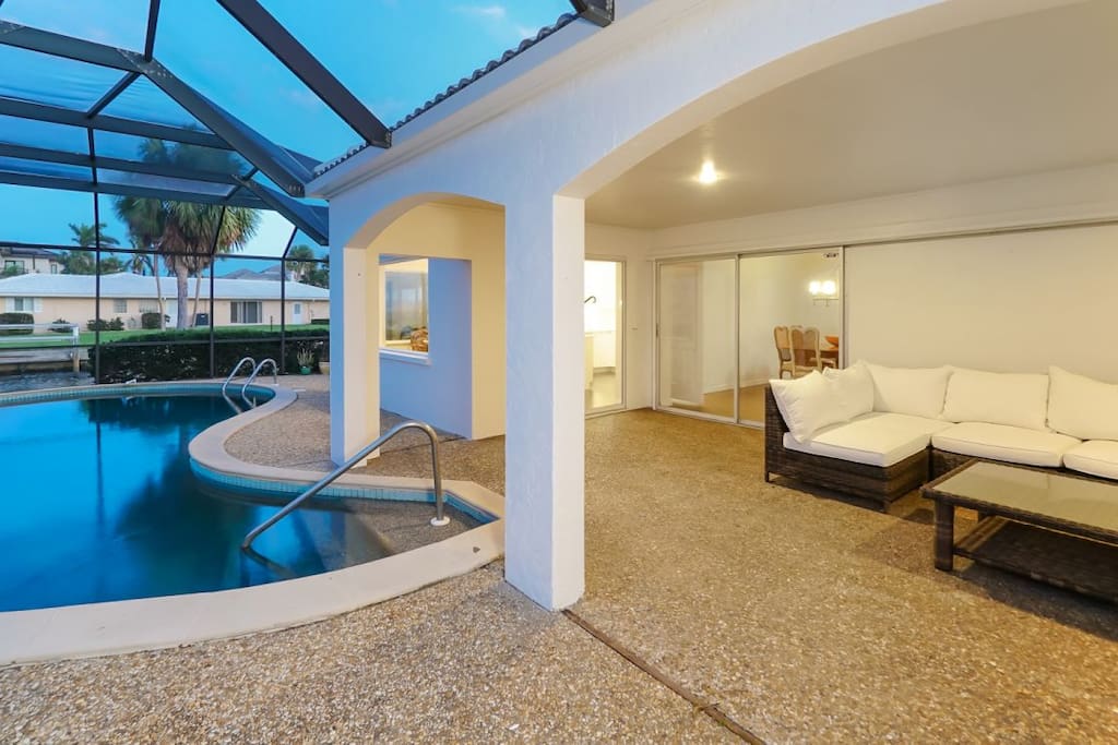 Fantastic indoor /outdoor living with spectacular views