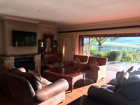 Champagne View - Cathkin Central Drakenberg