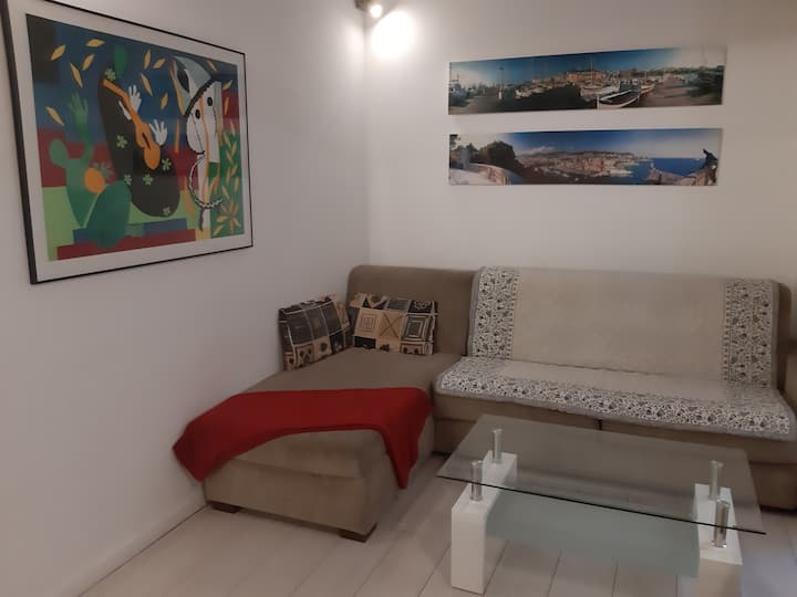 მისაღები ოთახი