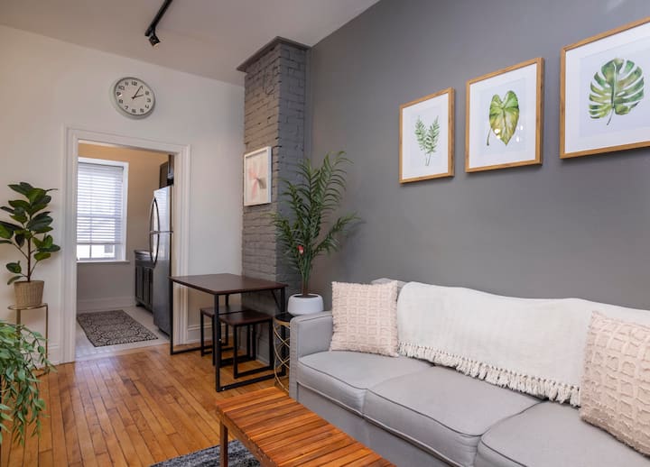 Spotless Federal Hill Flat In A Victorian Mansion - 프로비던스