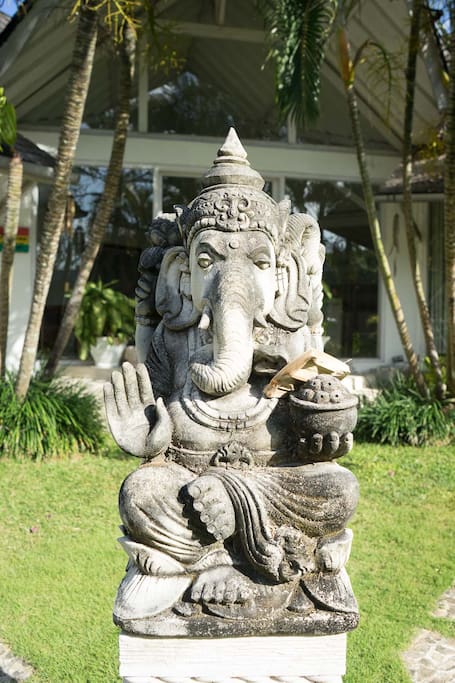 Ganesha - Garden