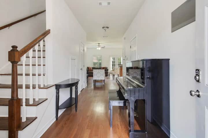 3 Bed/2.5 Bath Townhouse - 2 Story - Central Ac - Metairie, LA