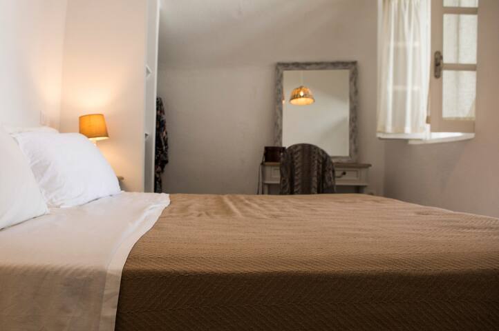 Oia’s Secret, Santorini gallery image 3