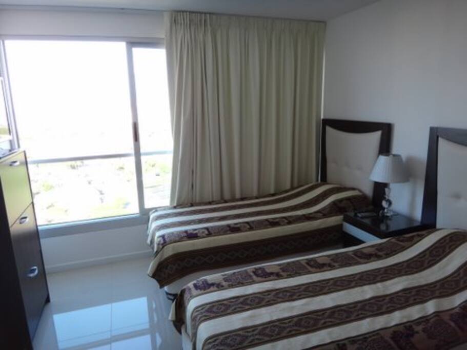 Segundo dormitorio.