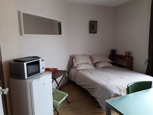 Double room & bathroom with toilet private