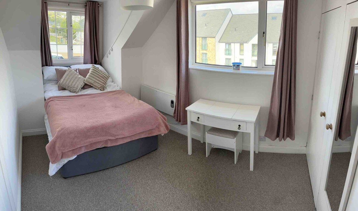 Bedroom 2 Second Floor Double Bed