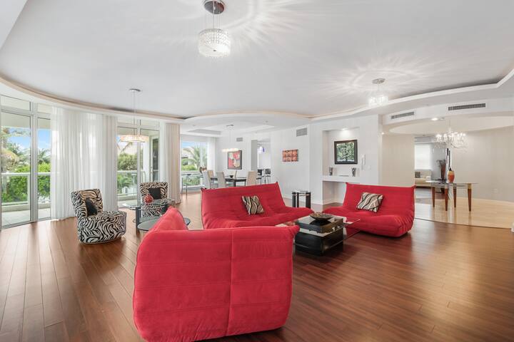 BEST BEACH LOCATION BEST AMENITIES Private Luxury