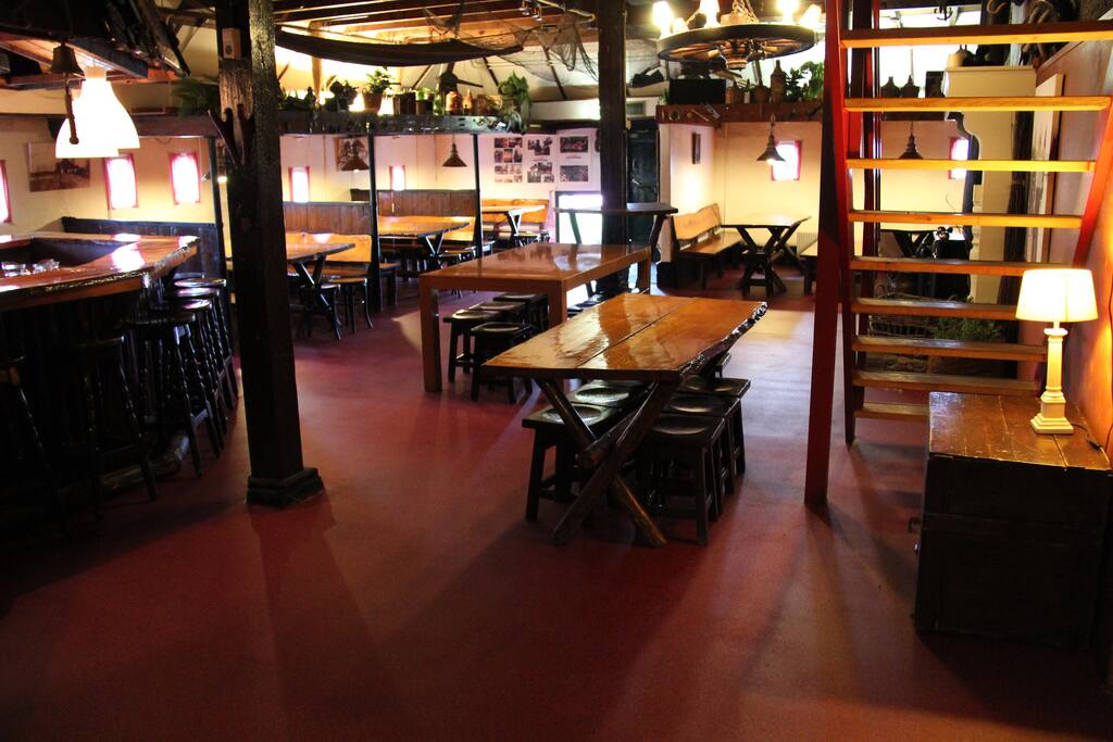 Algemene ruimte met bar