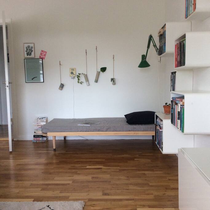 Livingroom, extra bed