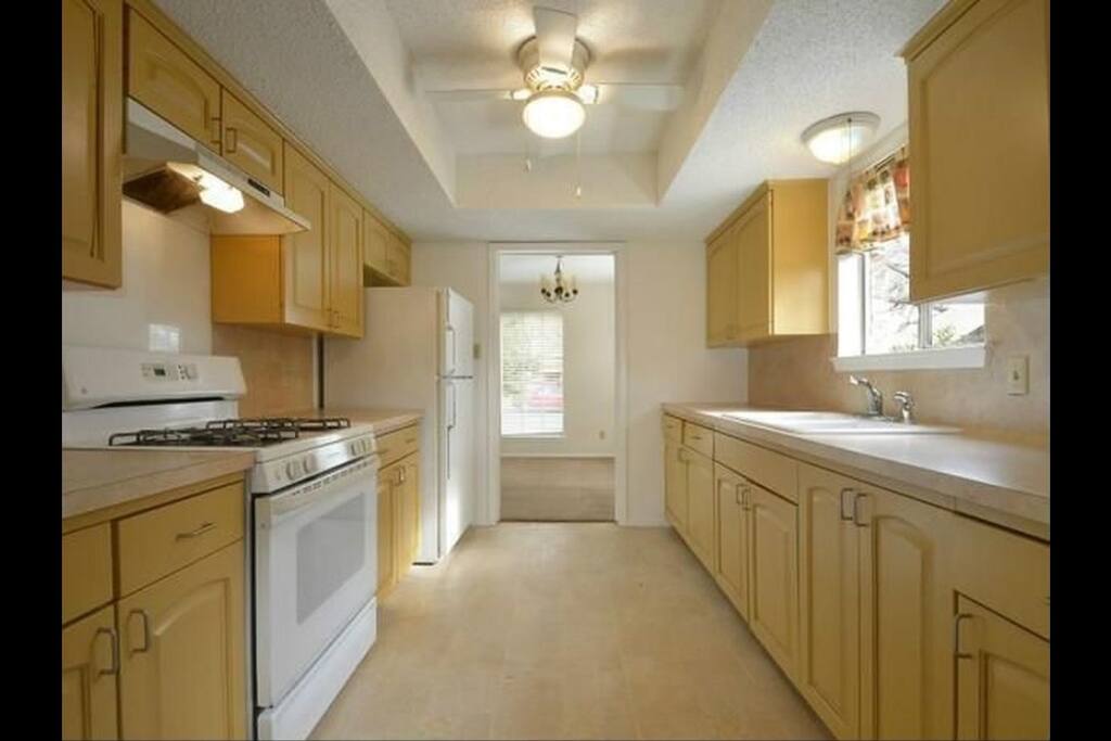 Kitchen (upgraded fridge and carpet is removed)