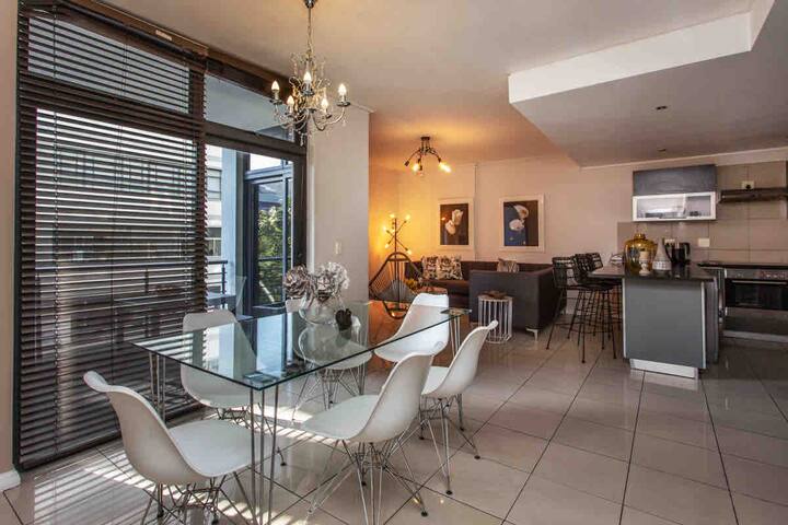 Vivid Rythm Vibe Cape Town City • 508 gallery image 3