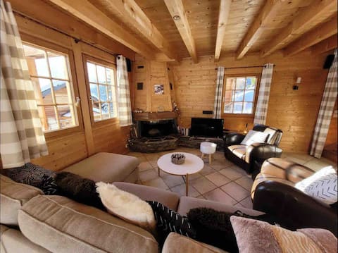 Popular Airbnb listing: Cozy chalet with superb mountain view 5 min from the slopes in Les Gets