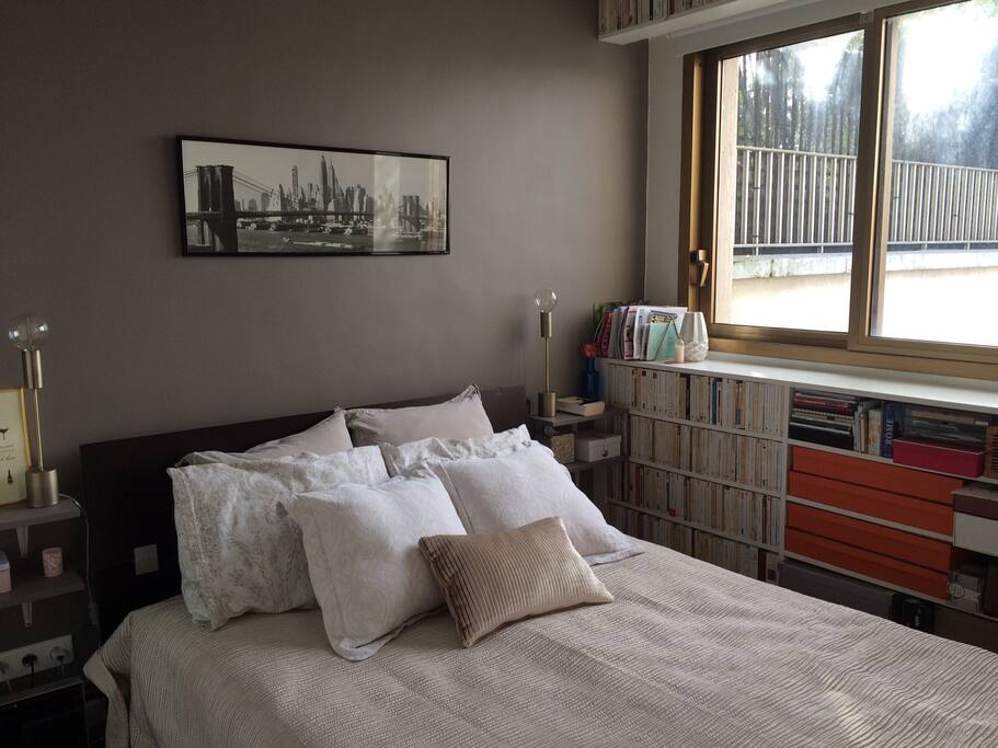La chambre avec lit double