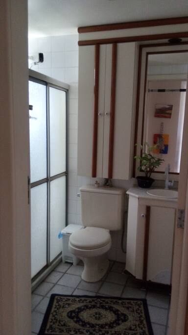 Banheiro Uso Exclusivo do Hospede*