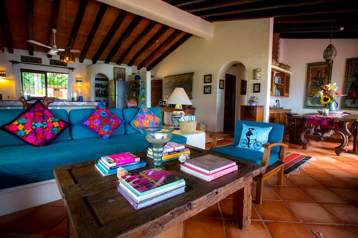 Casa Higuera - Beachfront House - Sayulita