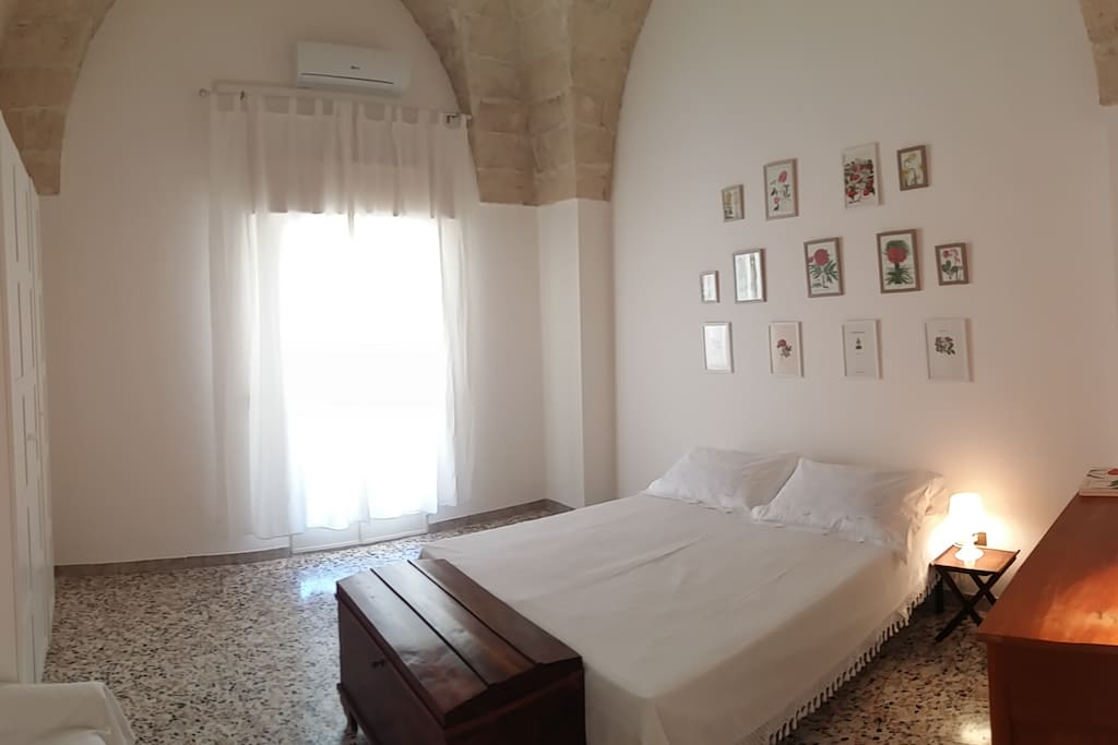 Stanza da letto con 2 letti singoli con terrazzino