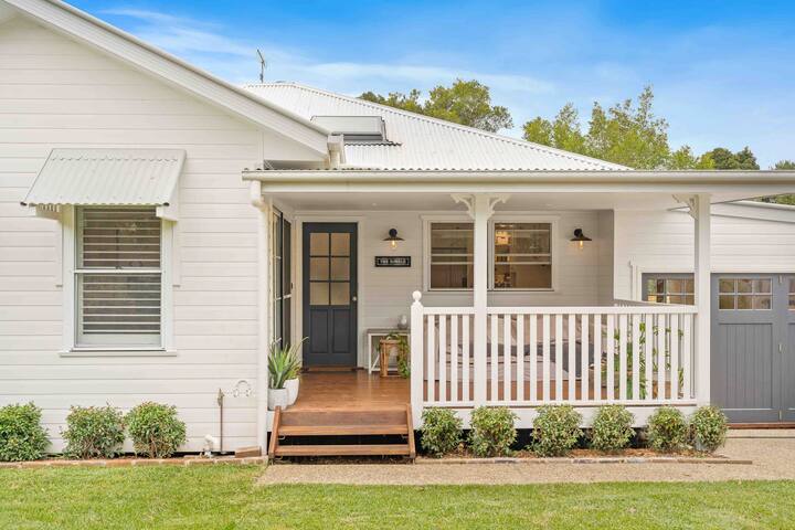 ‘The Bimble’ 4 Bedroom + Study gallery image 3