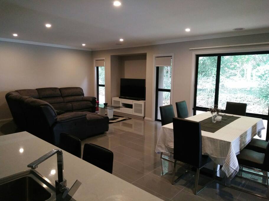 Family, dining & kitchen
