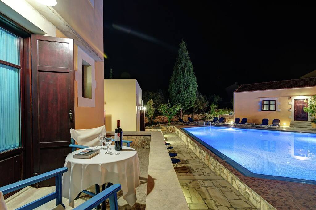 Holiday Home Swimming Pool