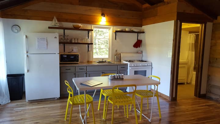 For Rent - Renovated Cottage (#4) - Kawartha Lakes