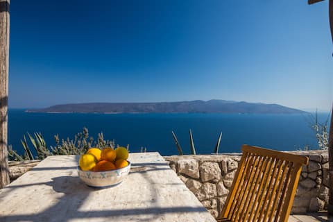 Spectacular view/studio Brseč