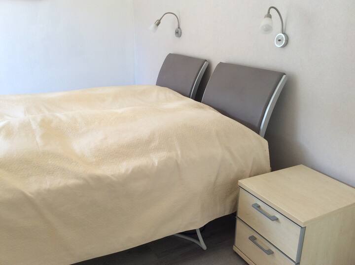 غرفة النوم 1