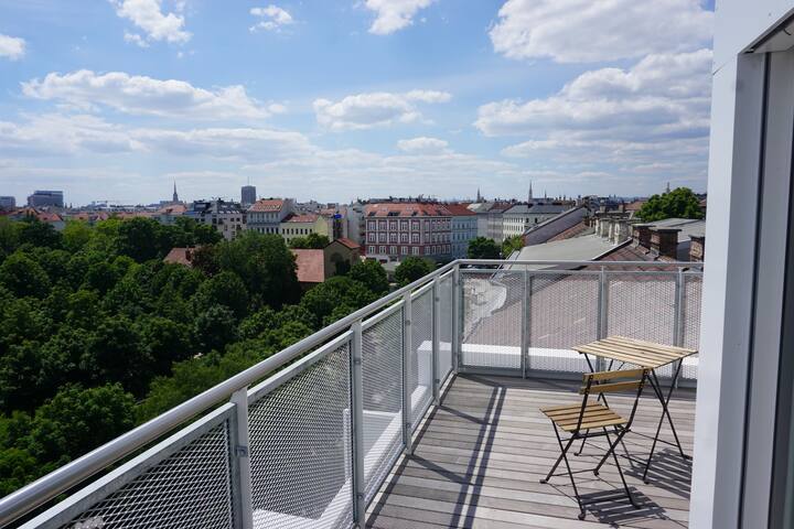 Penthouse 15 – Blick zum Riesenrad gallery image 2