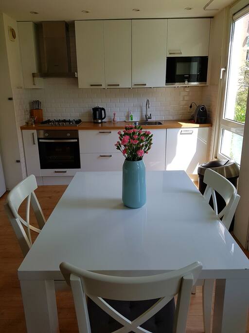 new table and chairs 2016