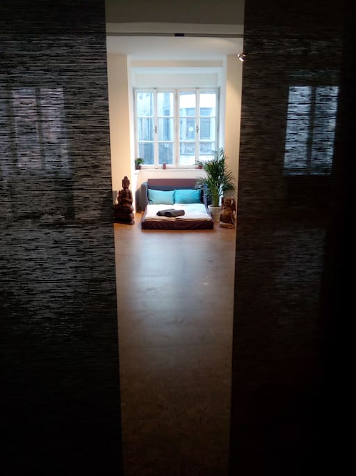 Golden roof studio - comfy and stylish!